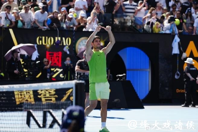 阿尔卡拉斯3-0完胜保罗 连续三年闯进澳网男单8强 阿尔卡拉斯3-0完胜保罗 连续三年闯进澳网男单8强